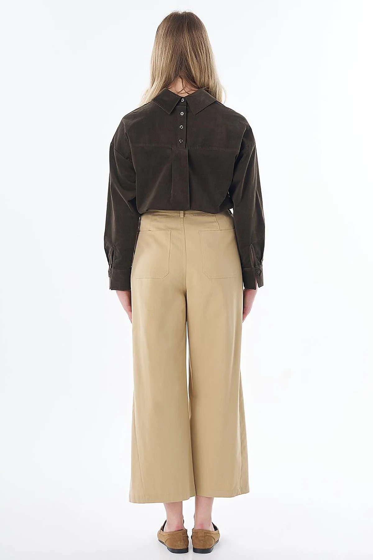 High-Waisted Wide-Leg Pants in Beige