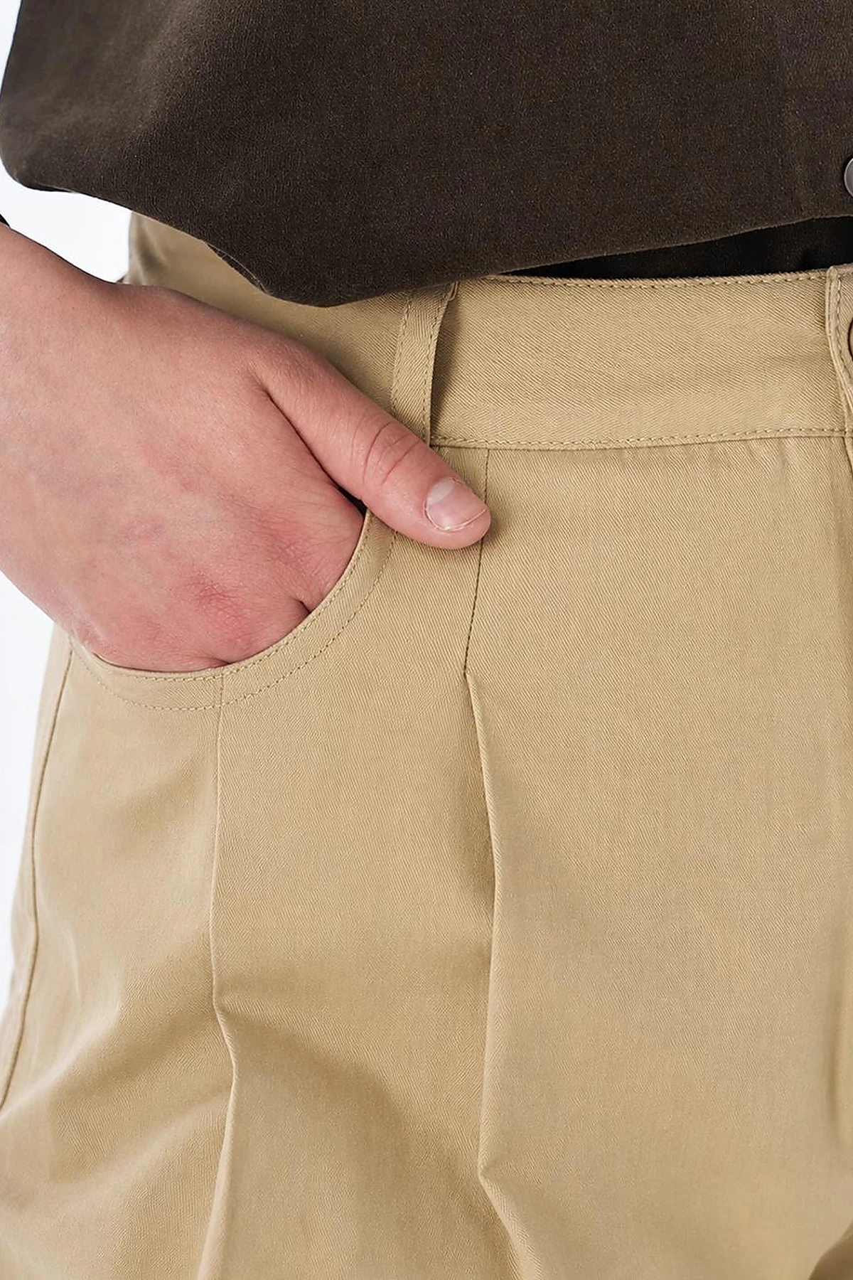 High-Waisted Wide-Leg Pants in Beige
