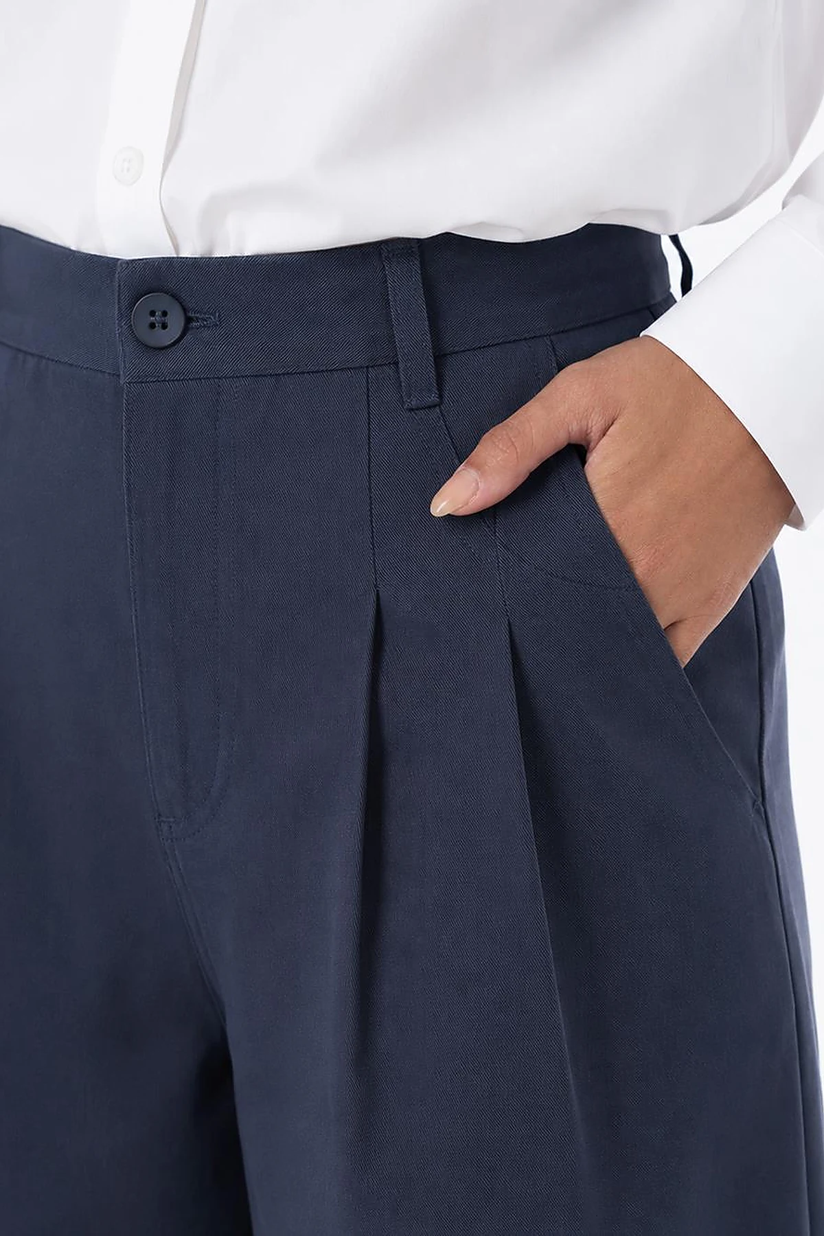 High-Waisted Wide-Leg Pants in Dark Navy