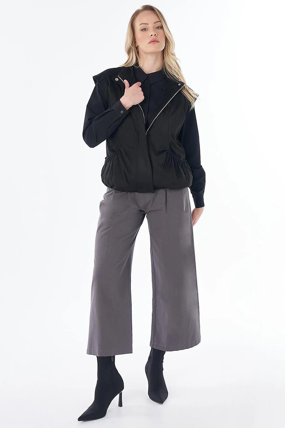 Stand Collar Suede Vest in Black