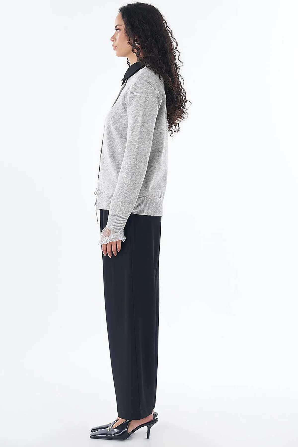 Lace-Trim Knit Cardigan in Gray