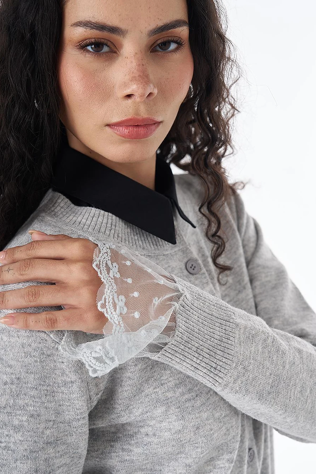 Lace-Trim Knit Cardigan in Gray