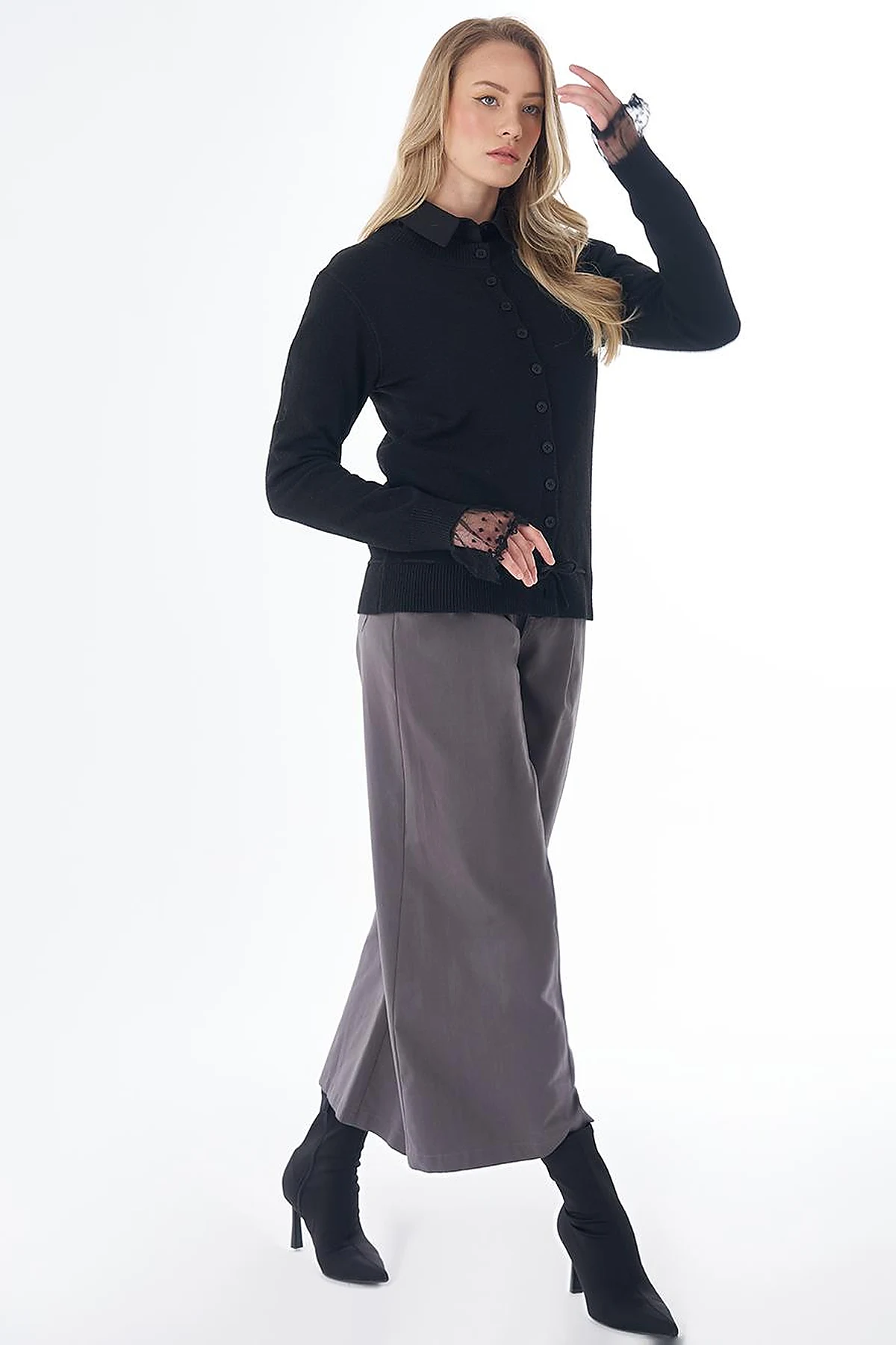 Lace-Trim Knit Cardigan in Black