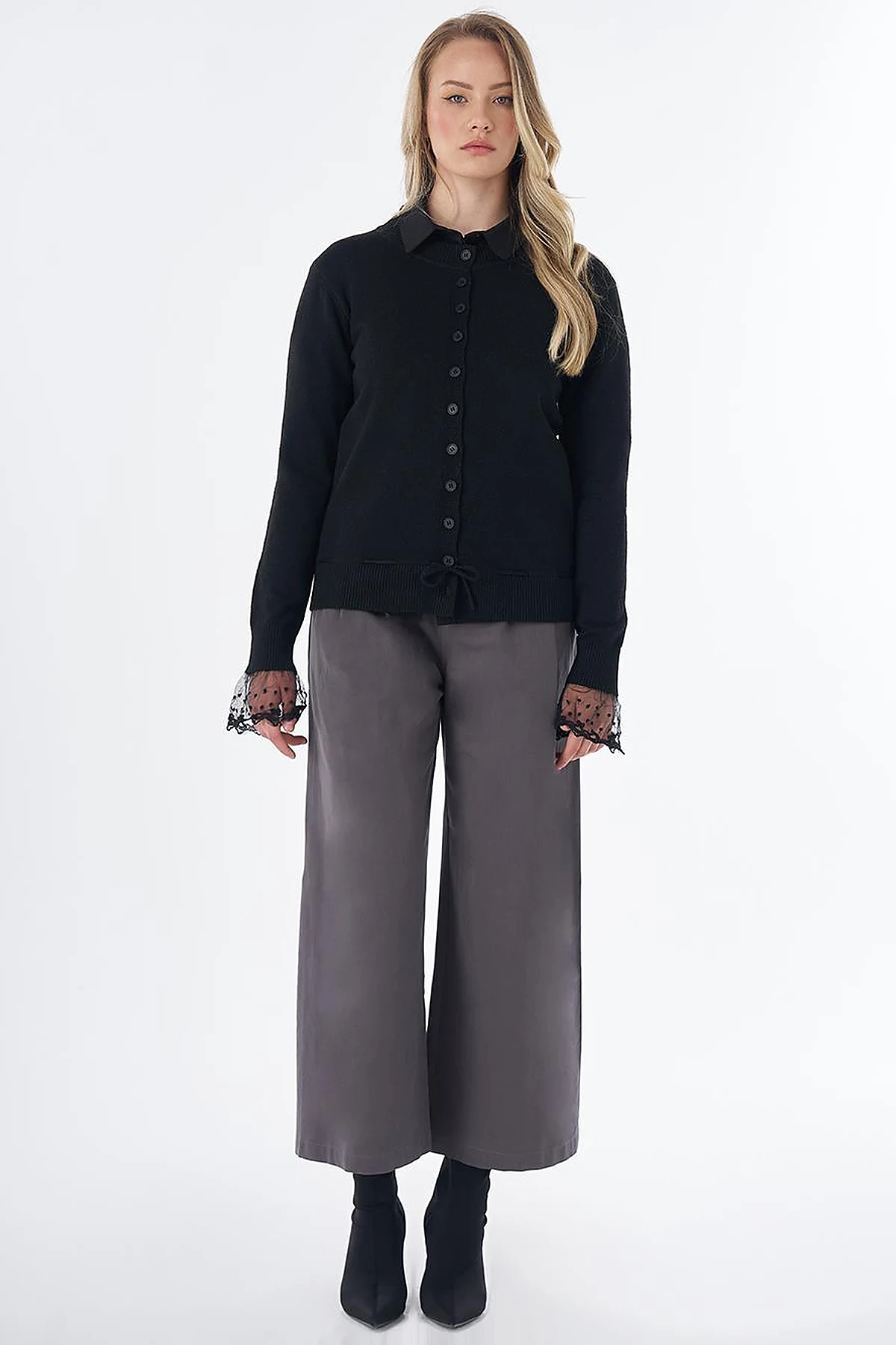 Lace-Trim Knit Cardigan in Black