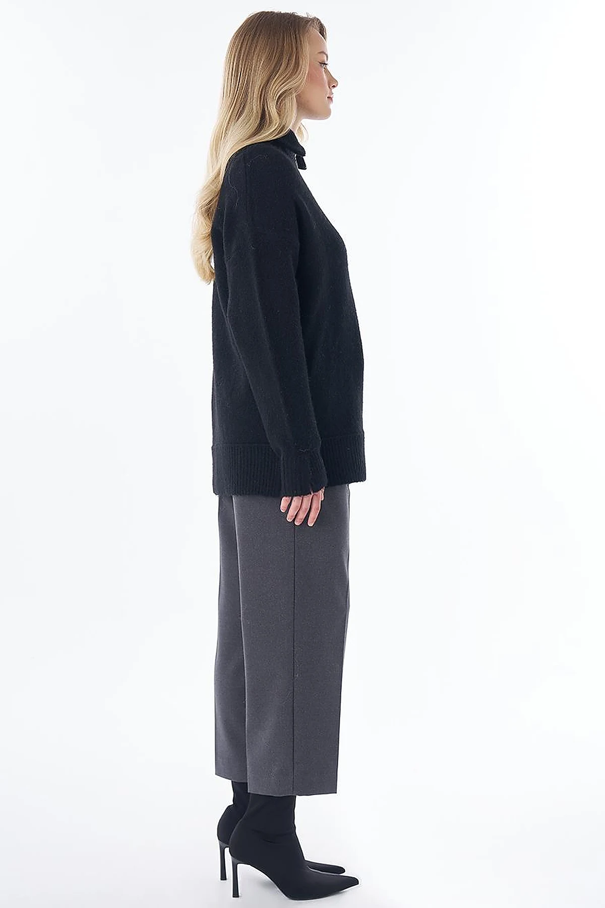Zip-Neck Knit Sweater Black