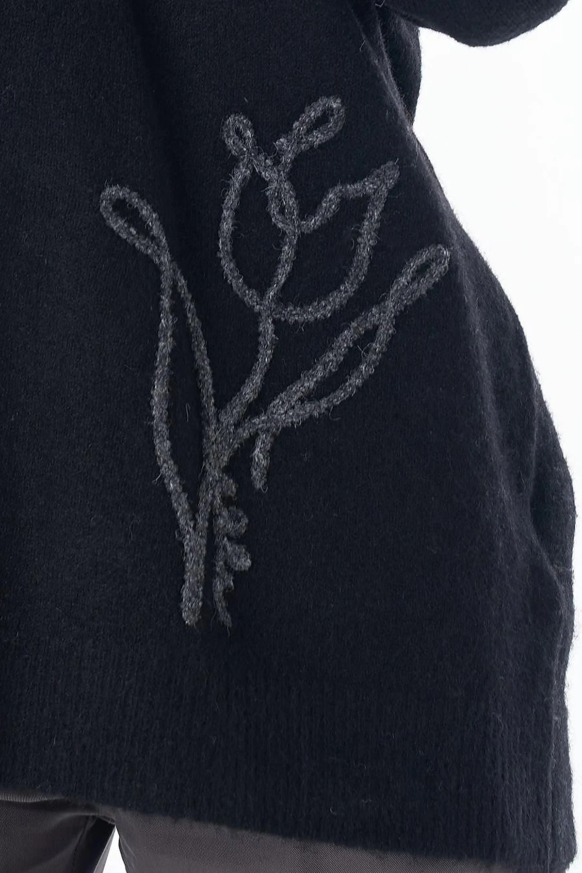 Tulip Embroidered Knit Tunic Black