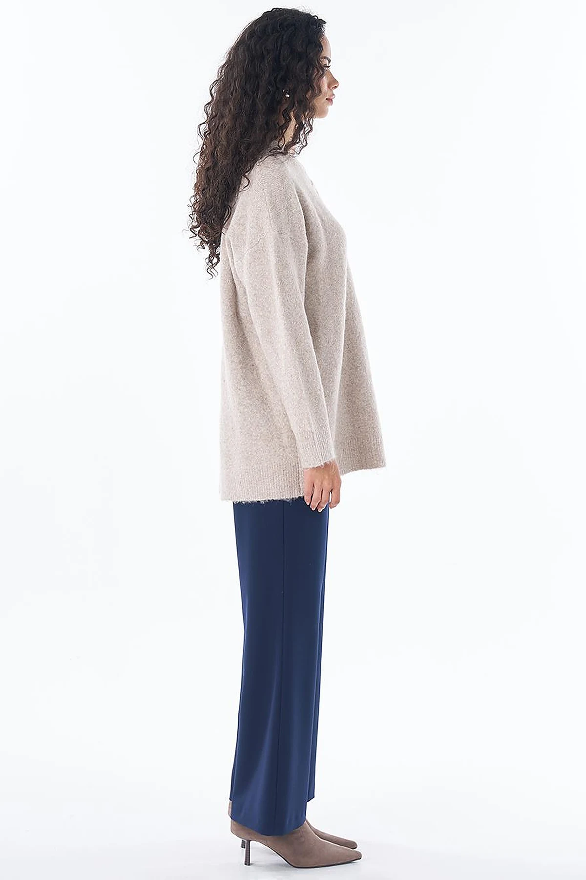 Tulip Embroidered Knit Tunic Stone