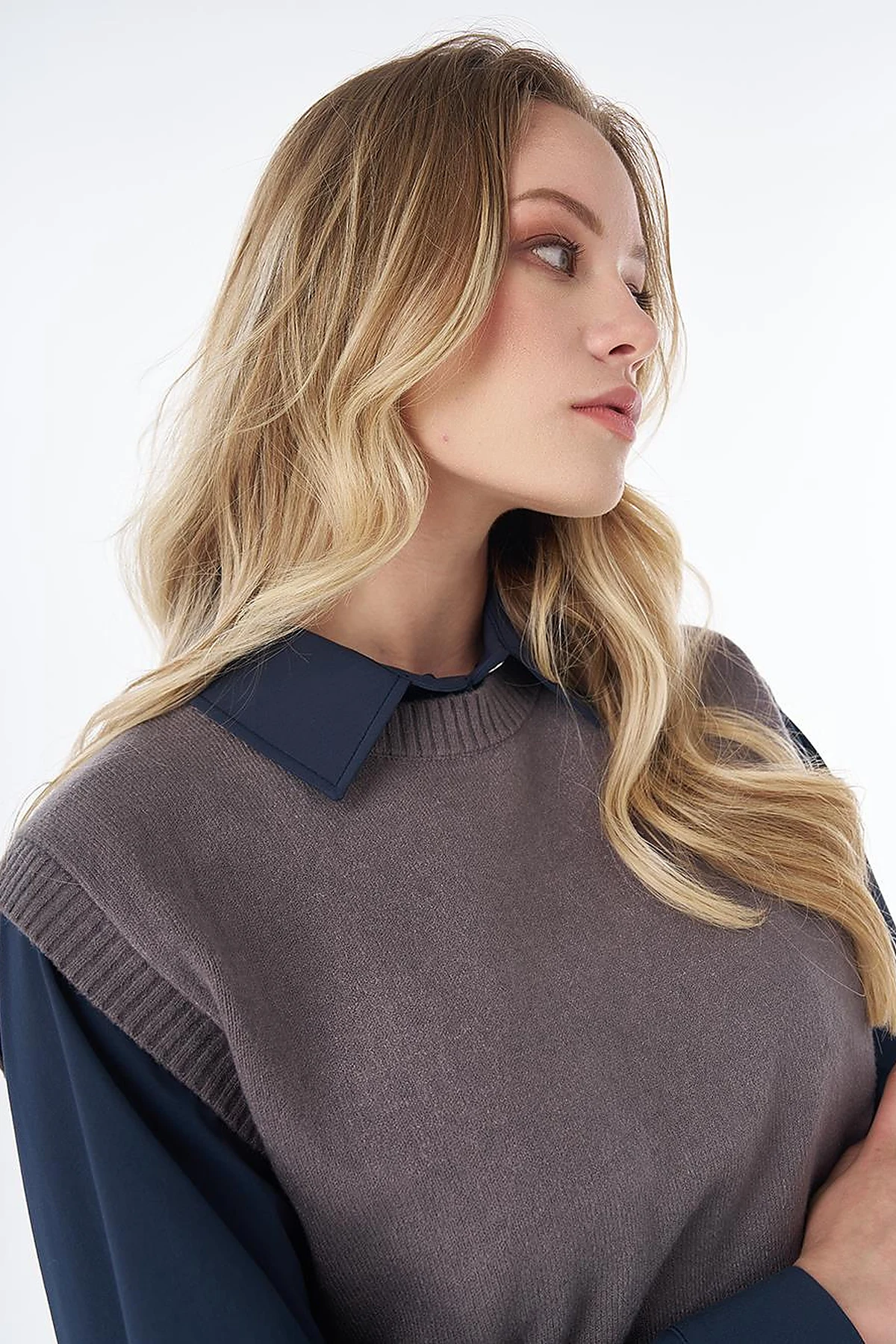 Crew Neck Knit Sweater Vest Grey