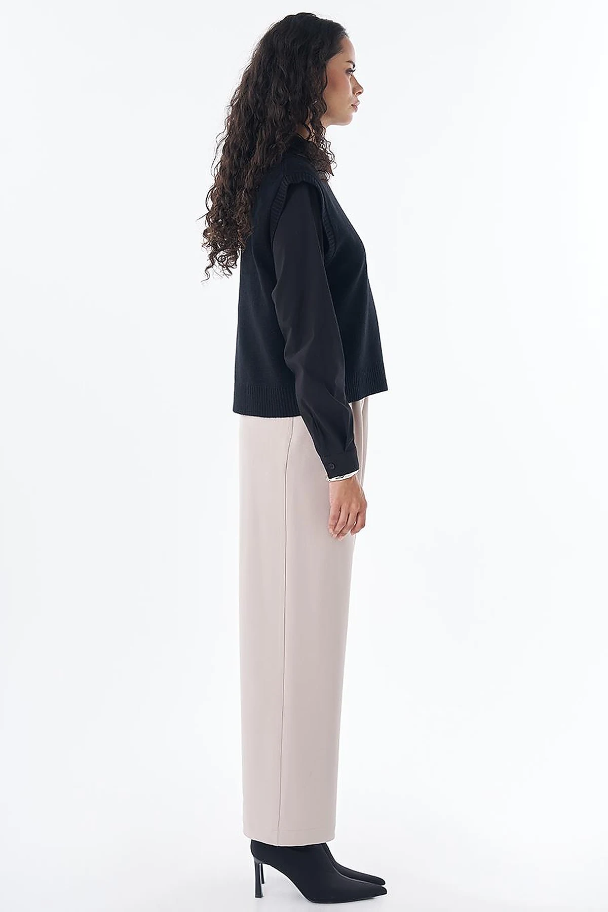 Crew Neck Knit Sweater Vest Black