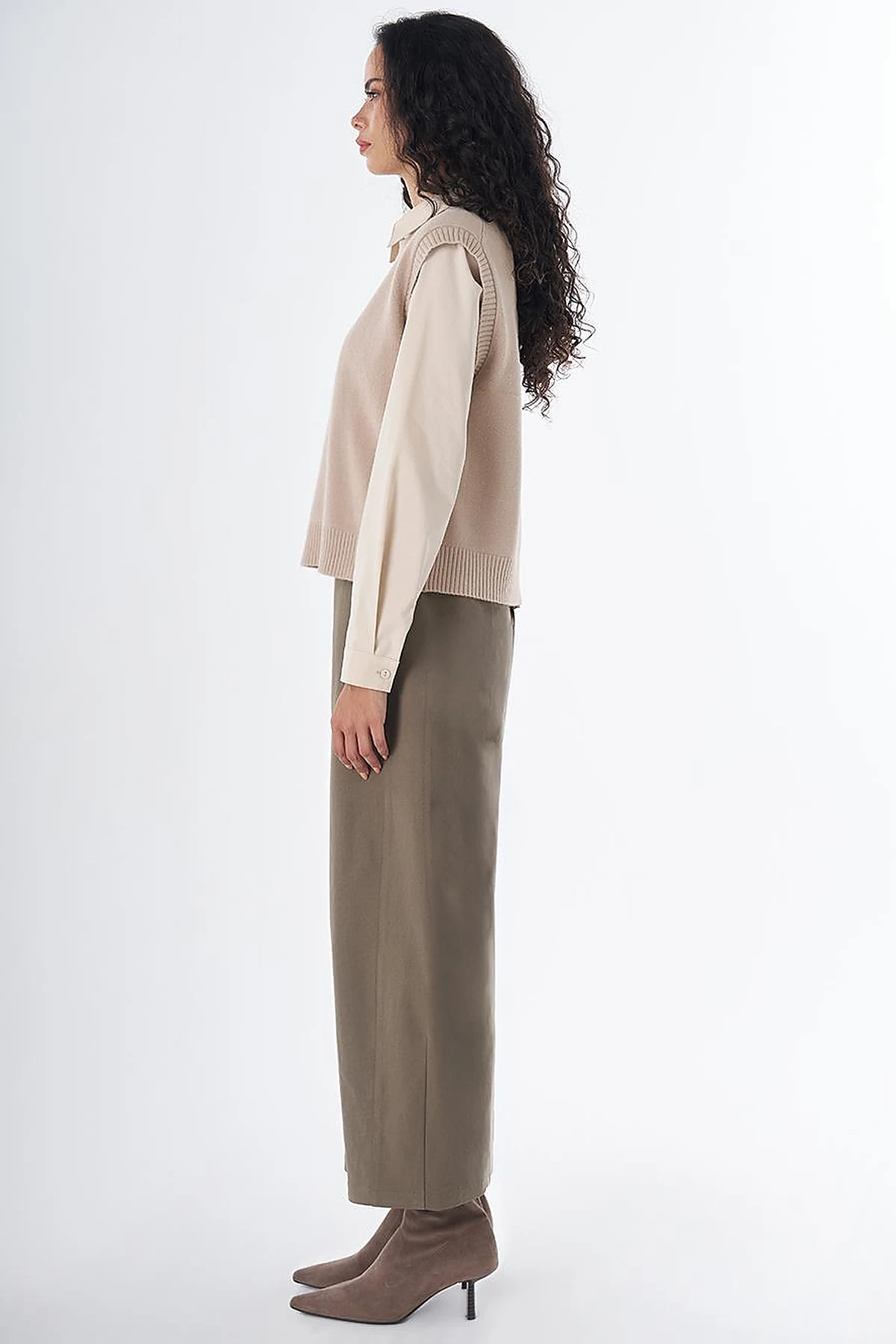 Crew Neck Knit Sweater Vest Mink