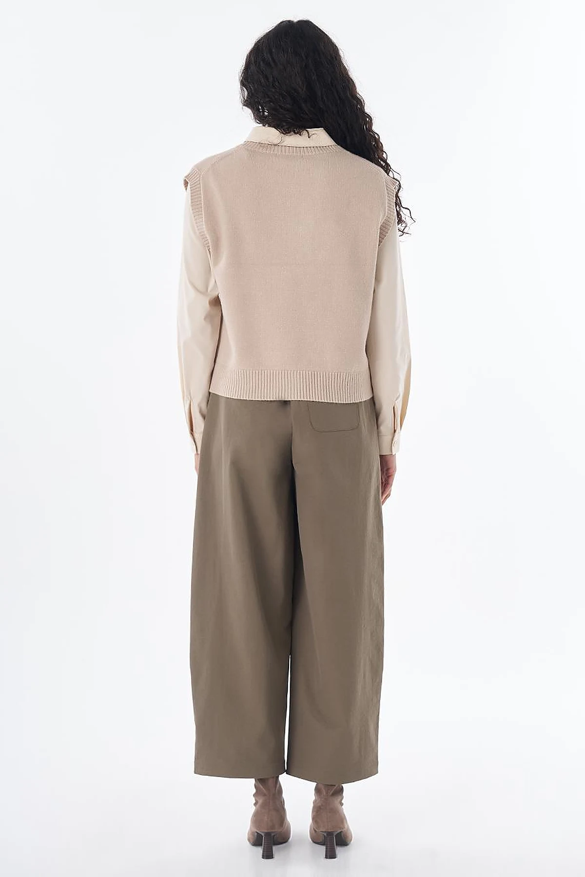 Crew Neck Knit Sweater Vest Mink