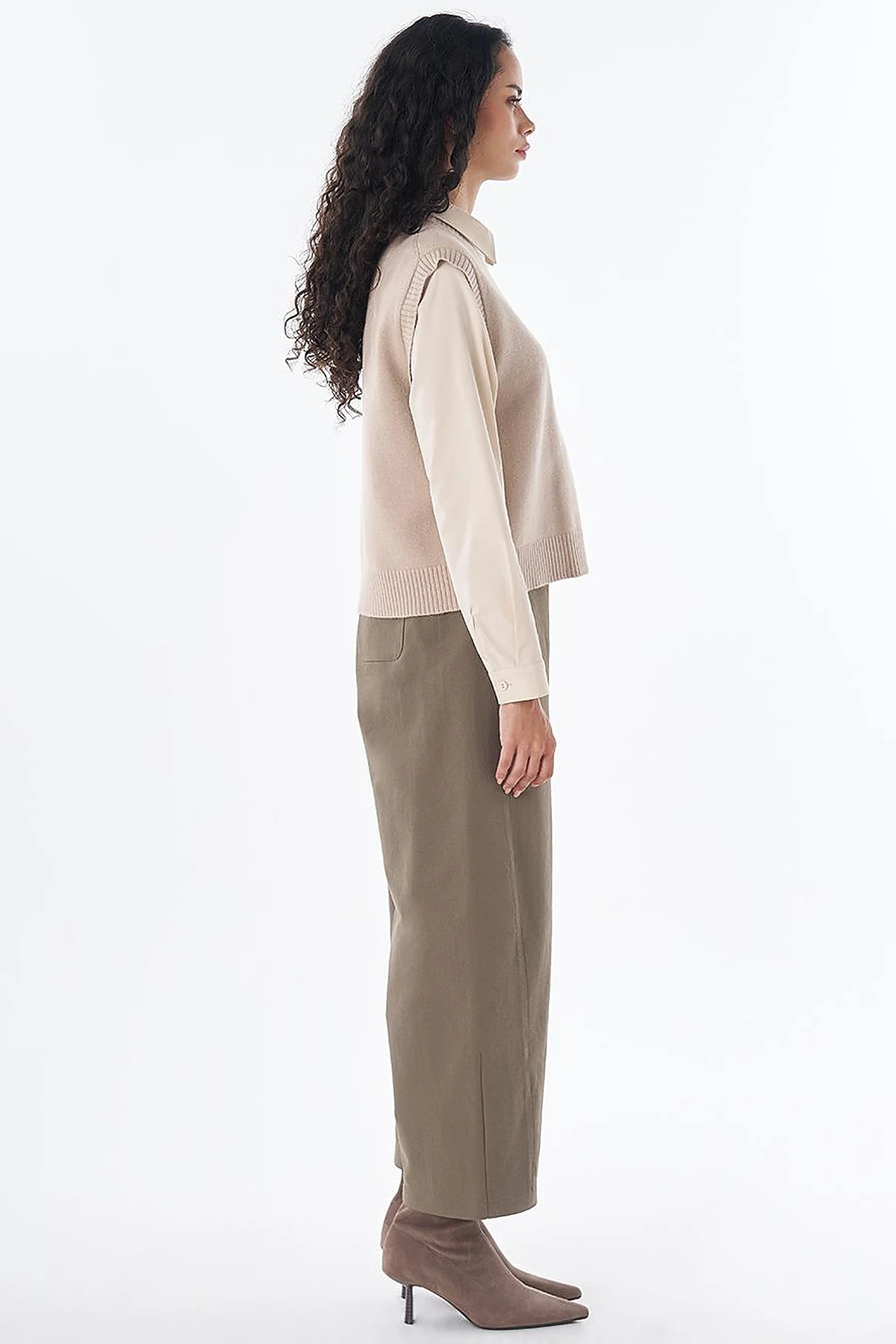 Crew Neck Knit Sweater Vest Mink