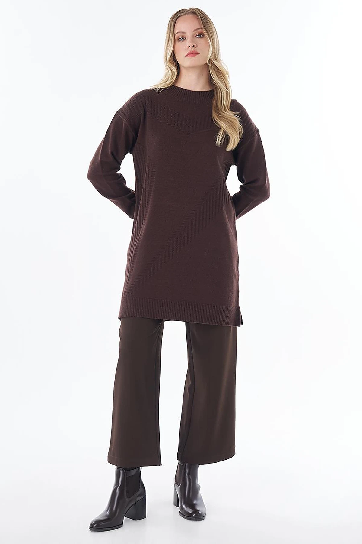 Patterned Cable Knit Tunic Brown