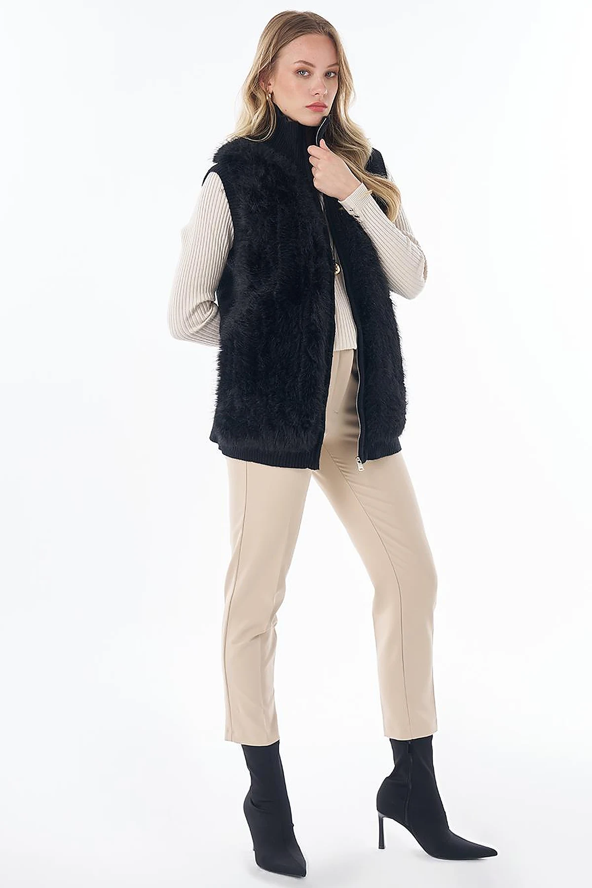Stand Collar Faux Fur Detail Vest Black