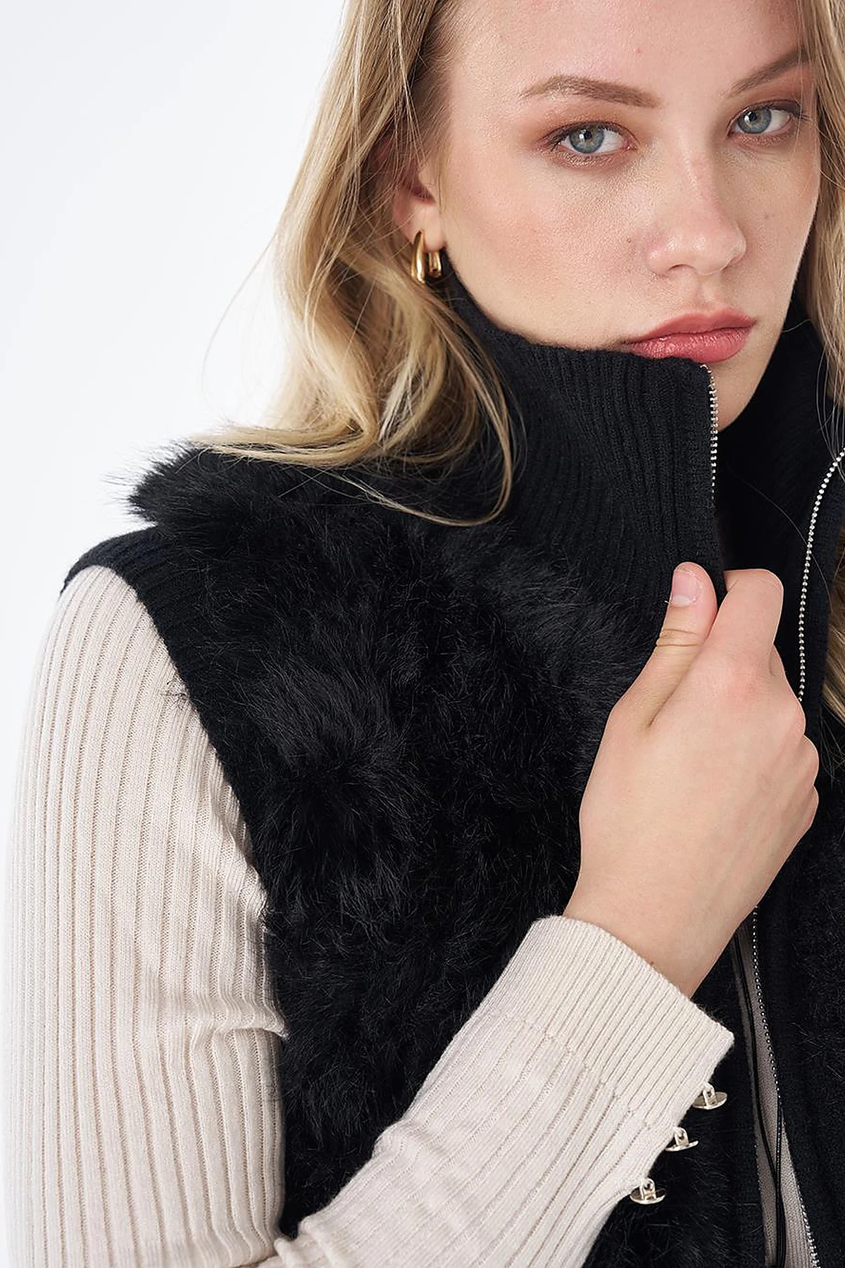 Stand Collar Faux Fur Detail Vest Black