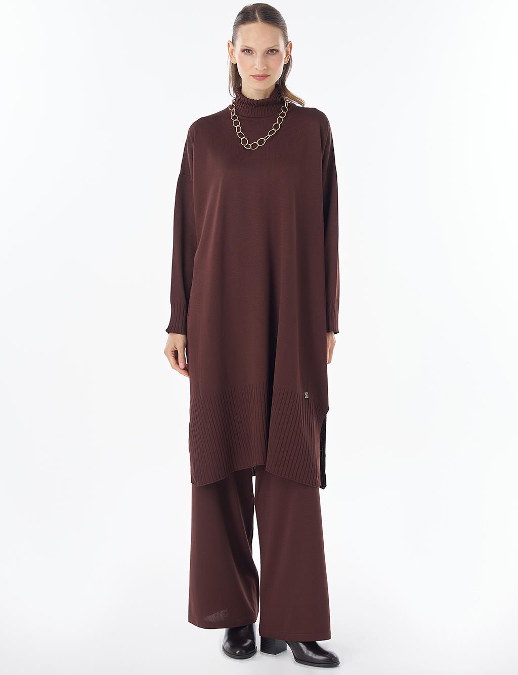 Turtleneck Knit Set Brown