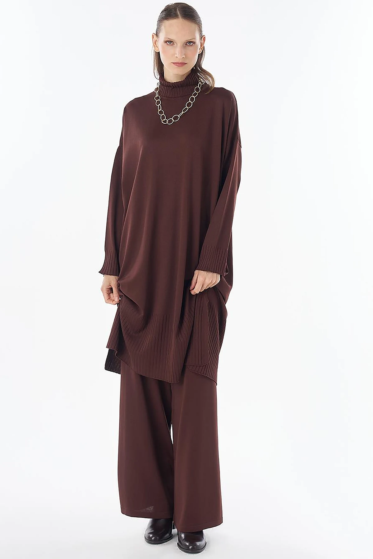 Turtleneck Knit Set Brown