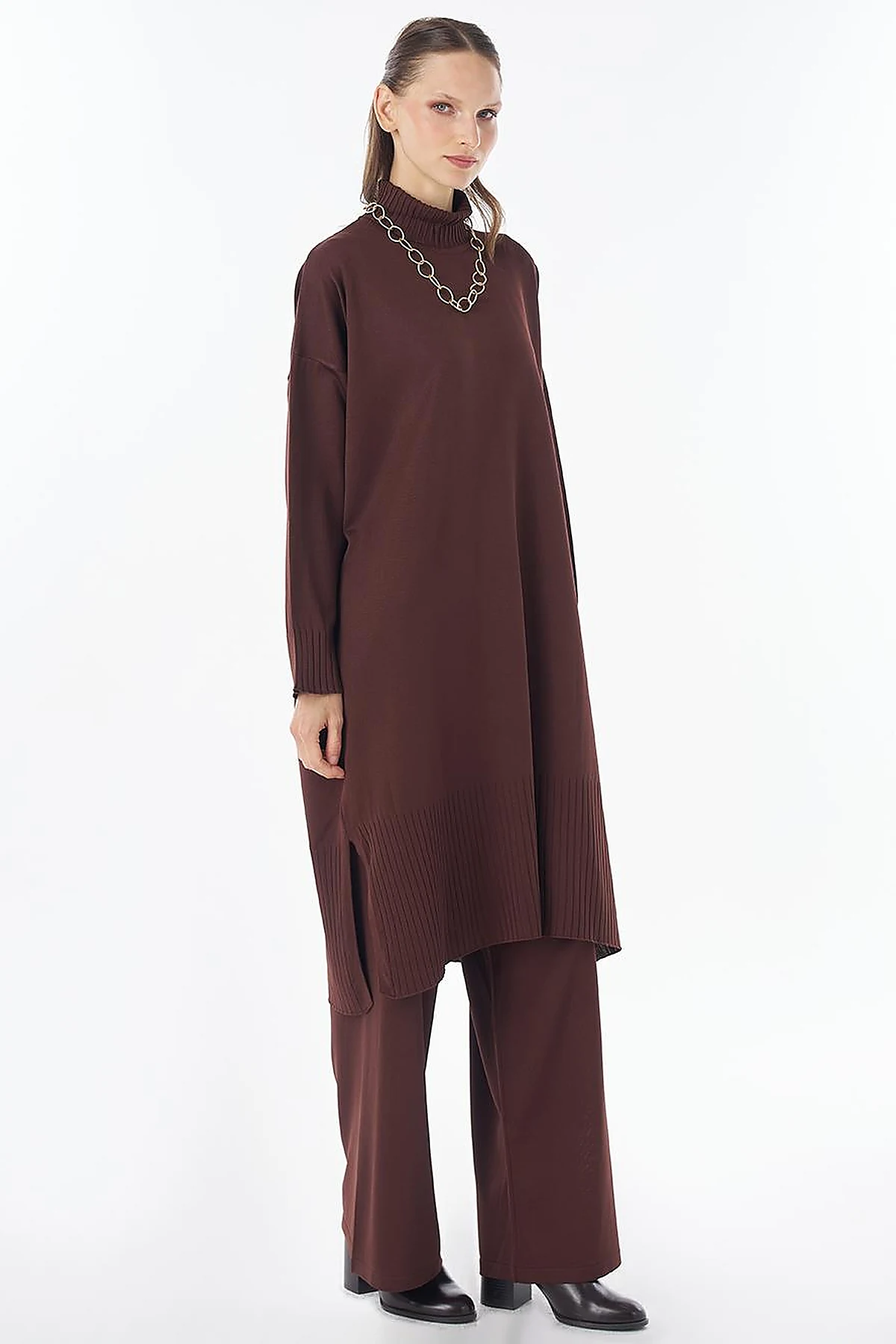 Turtleneck Knit Set Brown