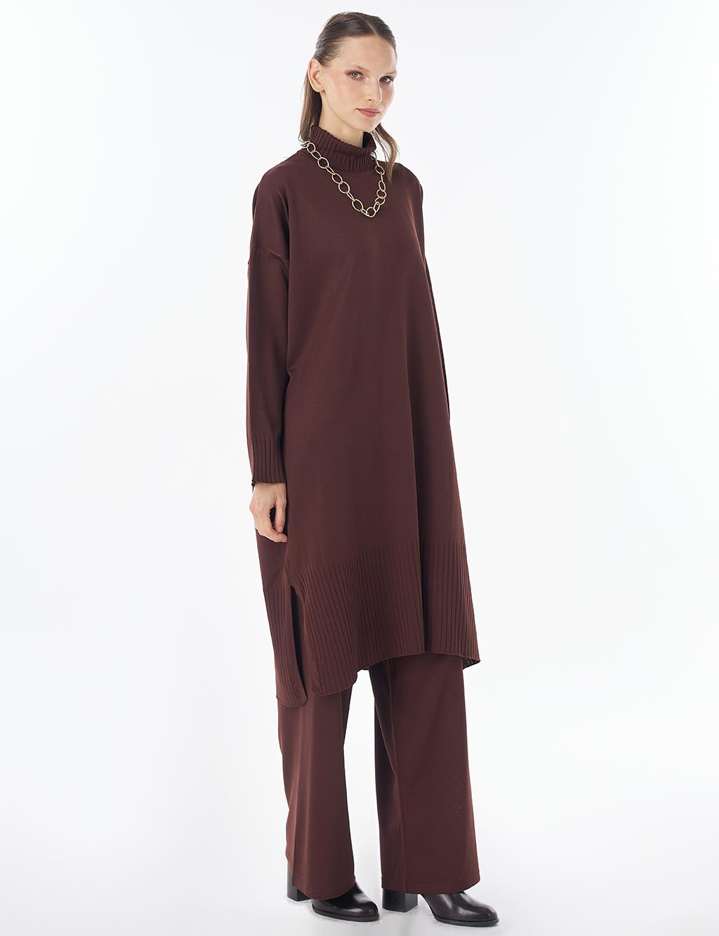 Turtleneck Knit Set Brown