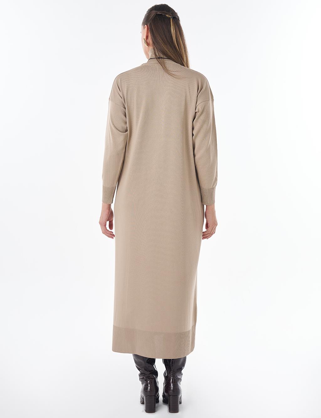 Turtleneck Knit Dress – Stone