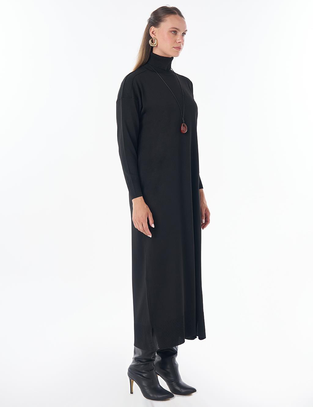 Turtleneck Knit Dress – Black