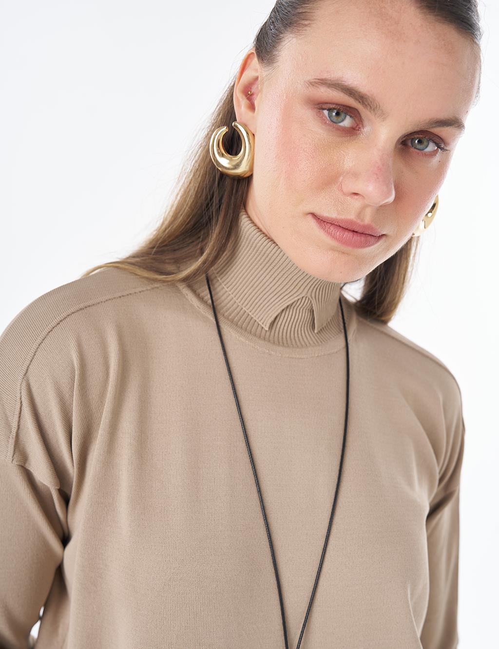 Turtleneck Knit Dress – Stone