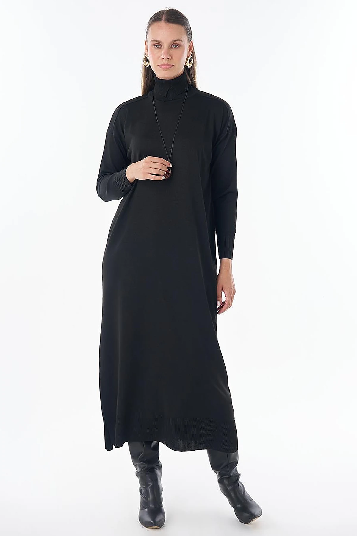 Turtleneck Knit Dress – Black