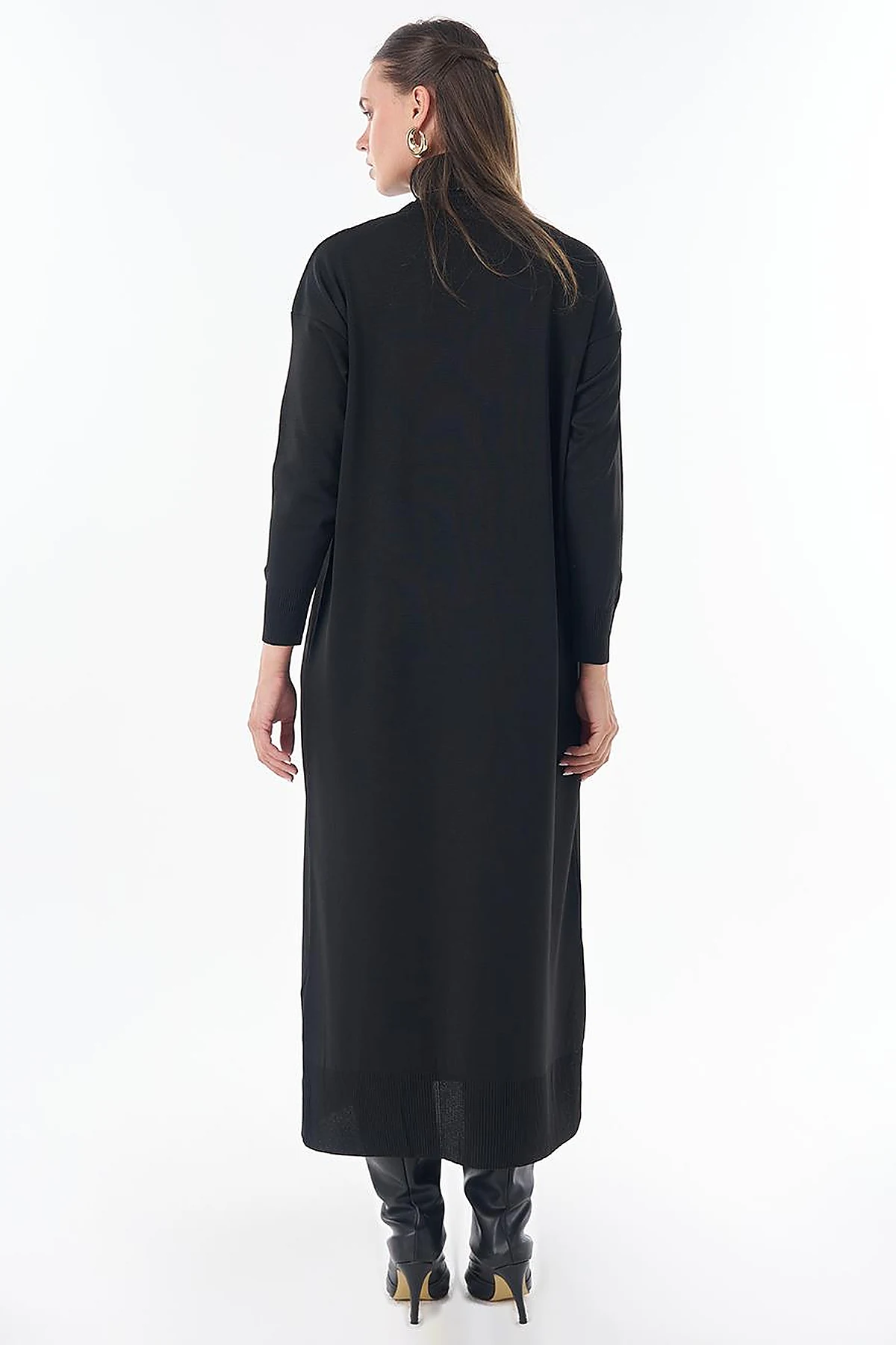 Turtleneck Knit Dress – Black