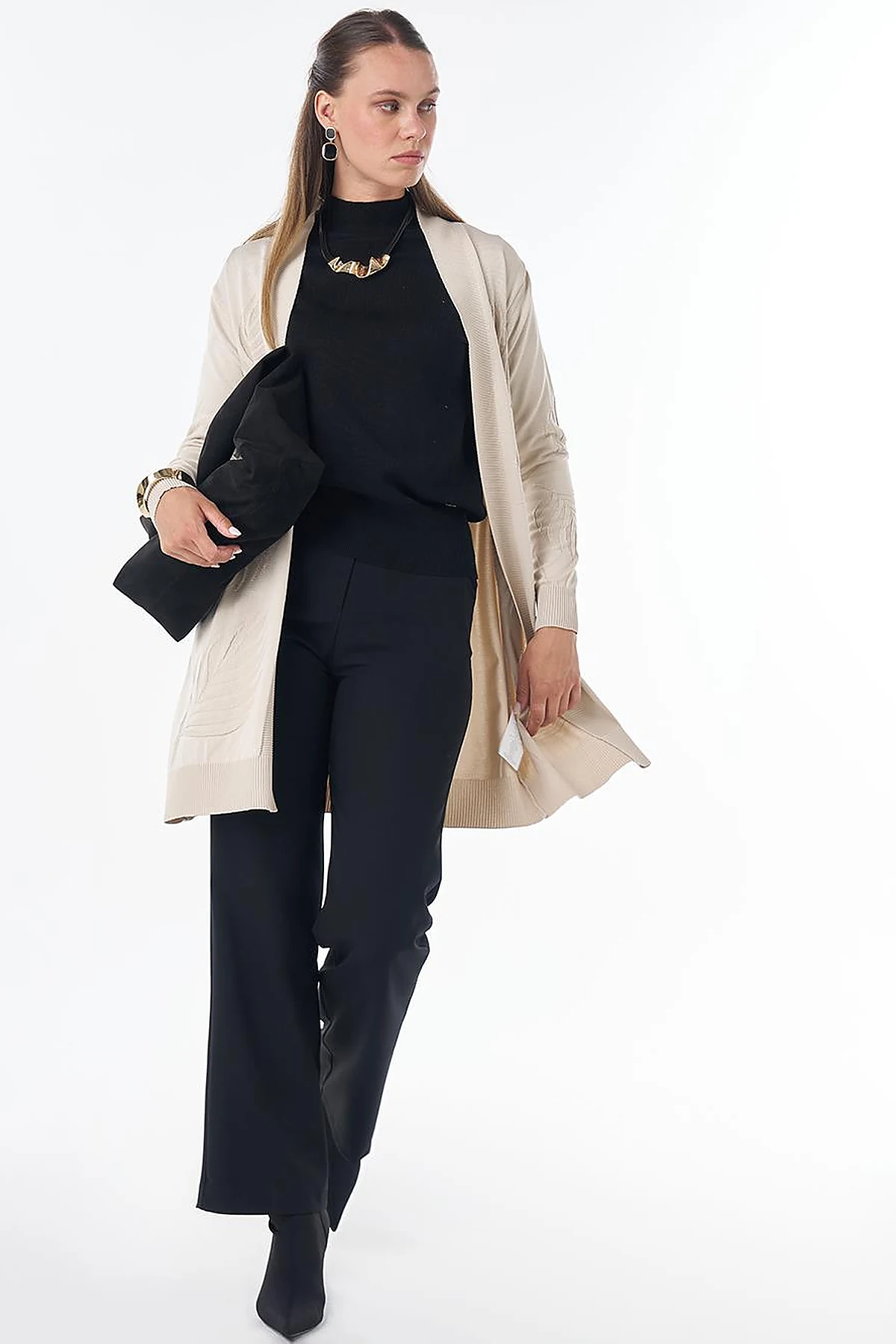 Leaf Pattern Knit Cardigan Cream