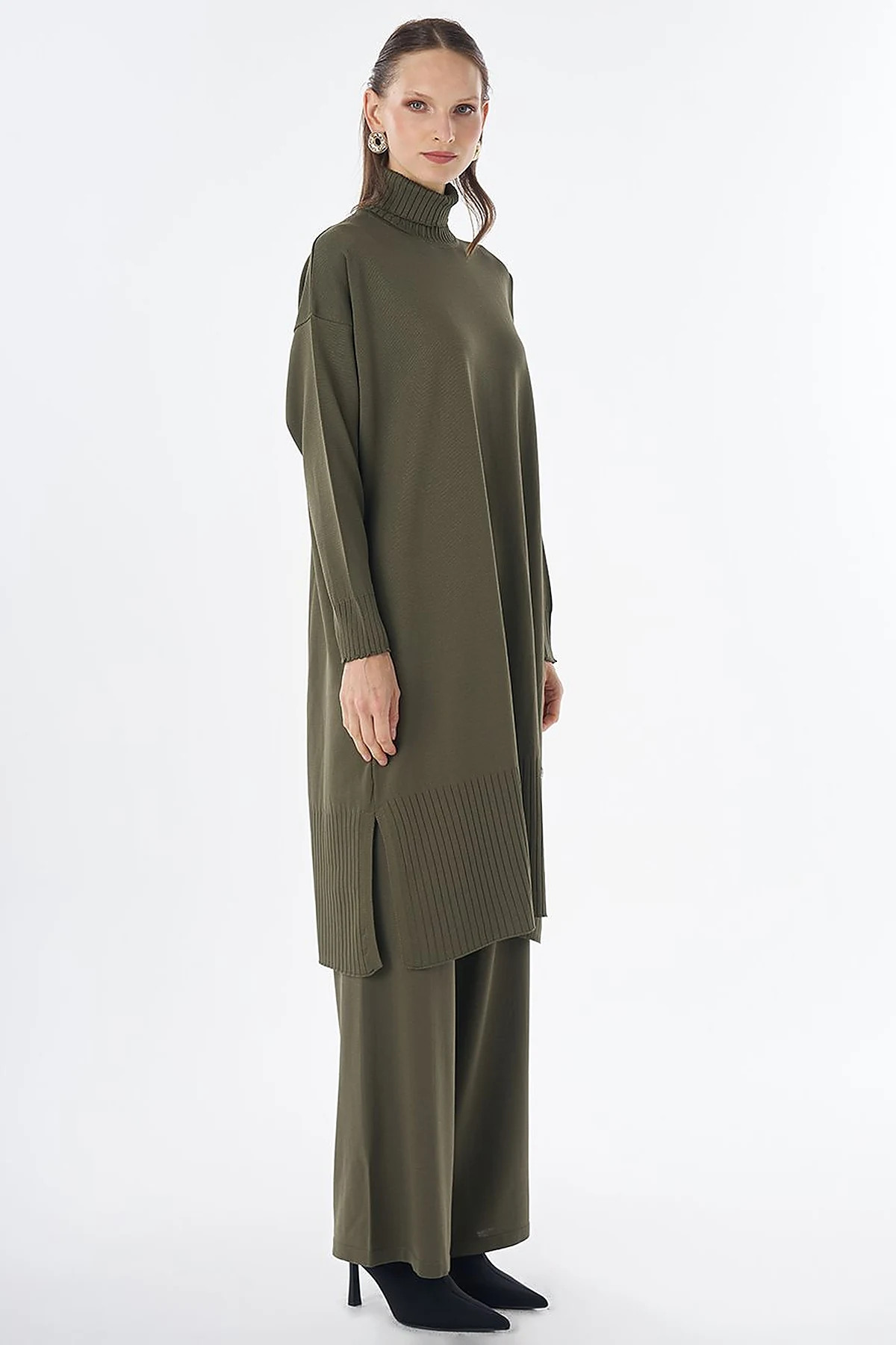 Turtleneck Knit Set Khaki