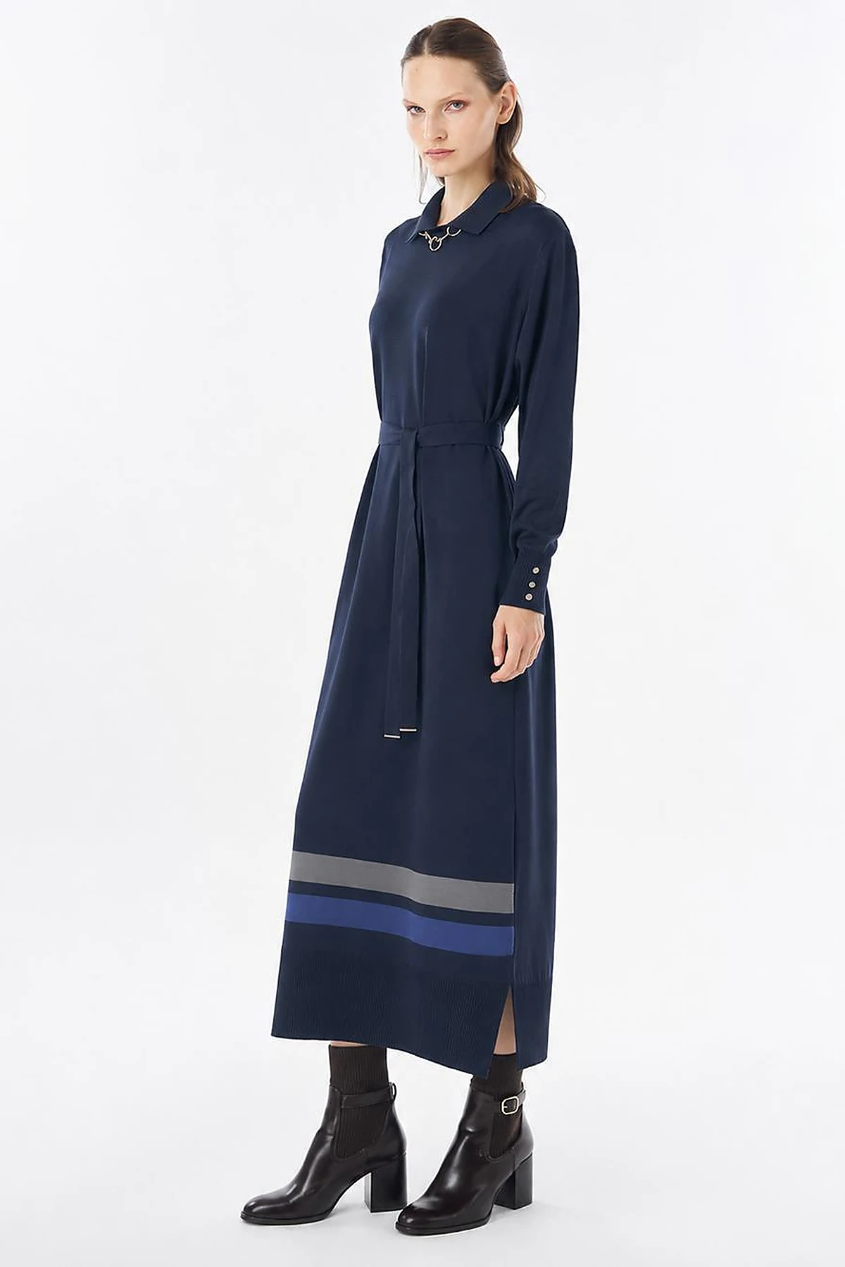 Contrast-Color Knit Dress - Navy
