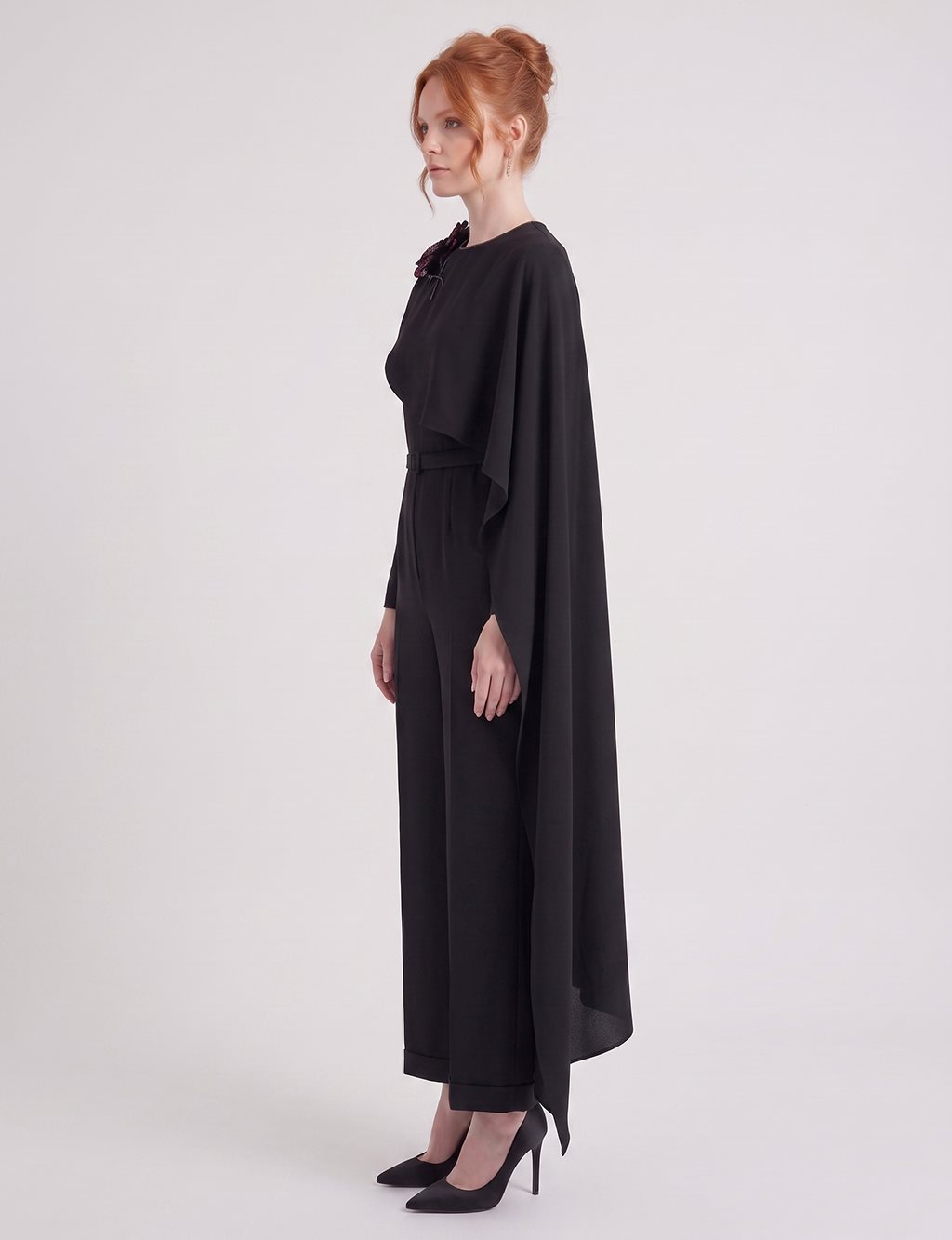 Elegant Embroidered Jumpsuit – Black