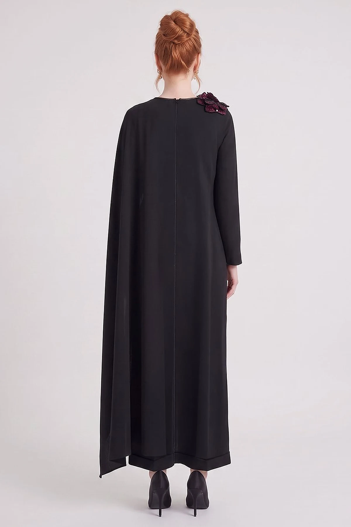 Elegant Embroidered Jumpsuit – Black