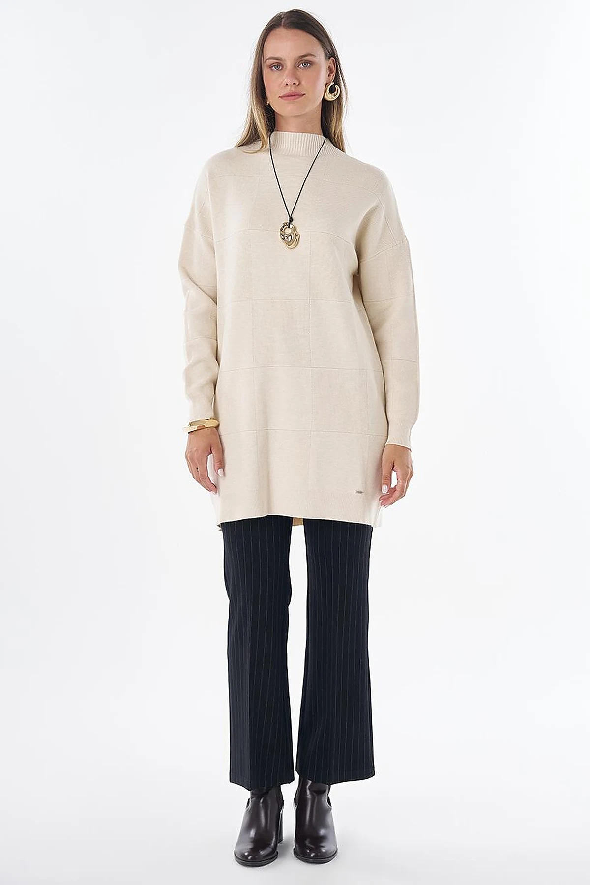 Square Pattern Knit Tunic – Cream