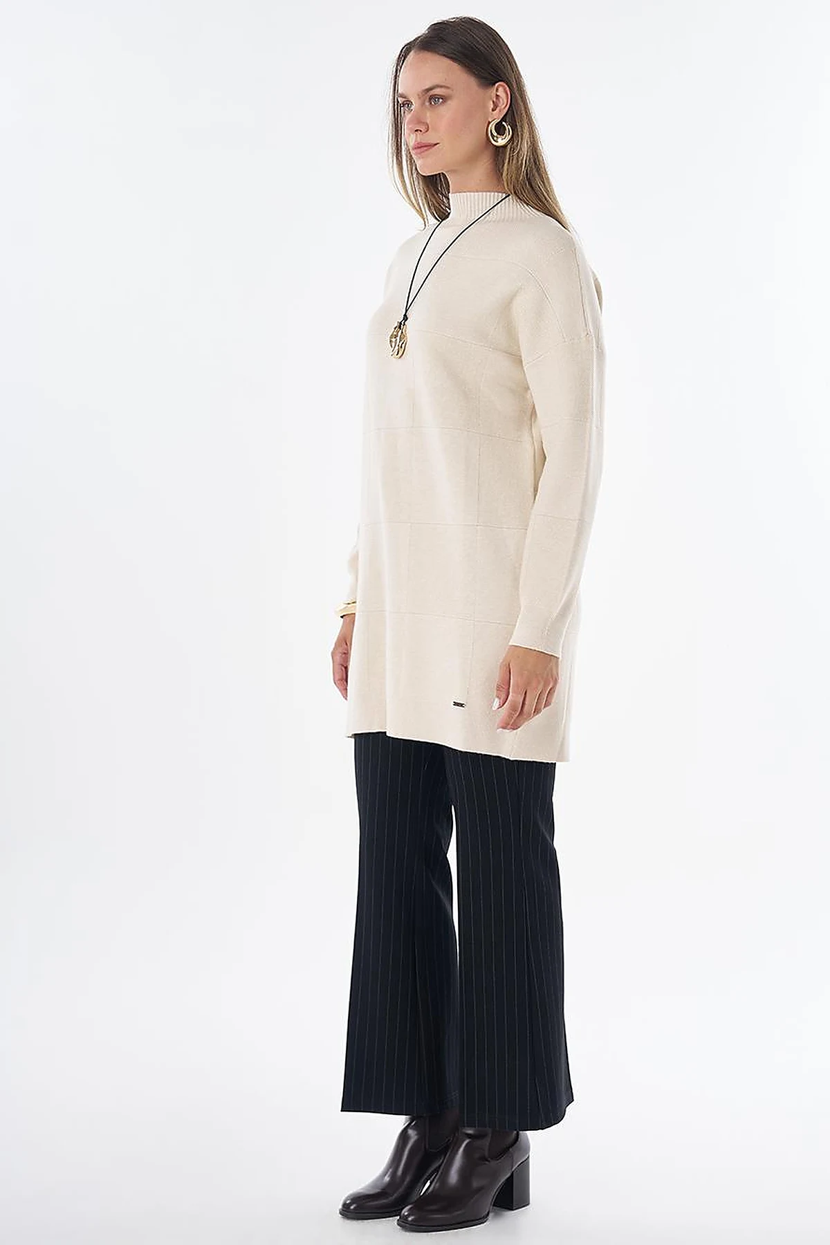 Square Pattern Knit Tunic – Cream