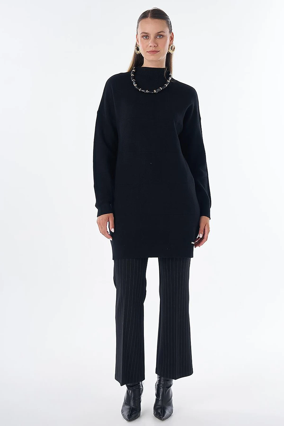 Square Pattern Knit Tunic – Black