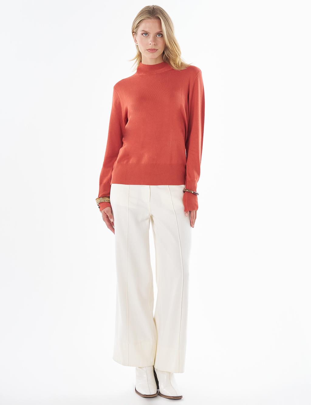 Basic Viscose Knit Sweater in Brick Red