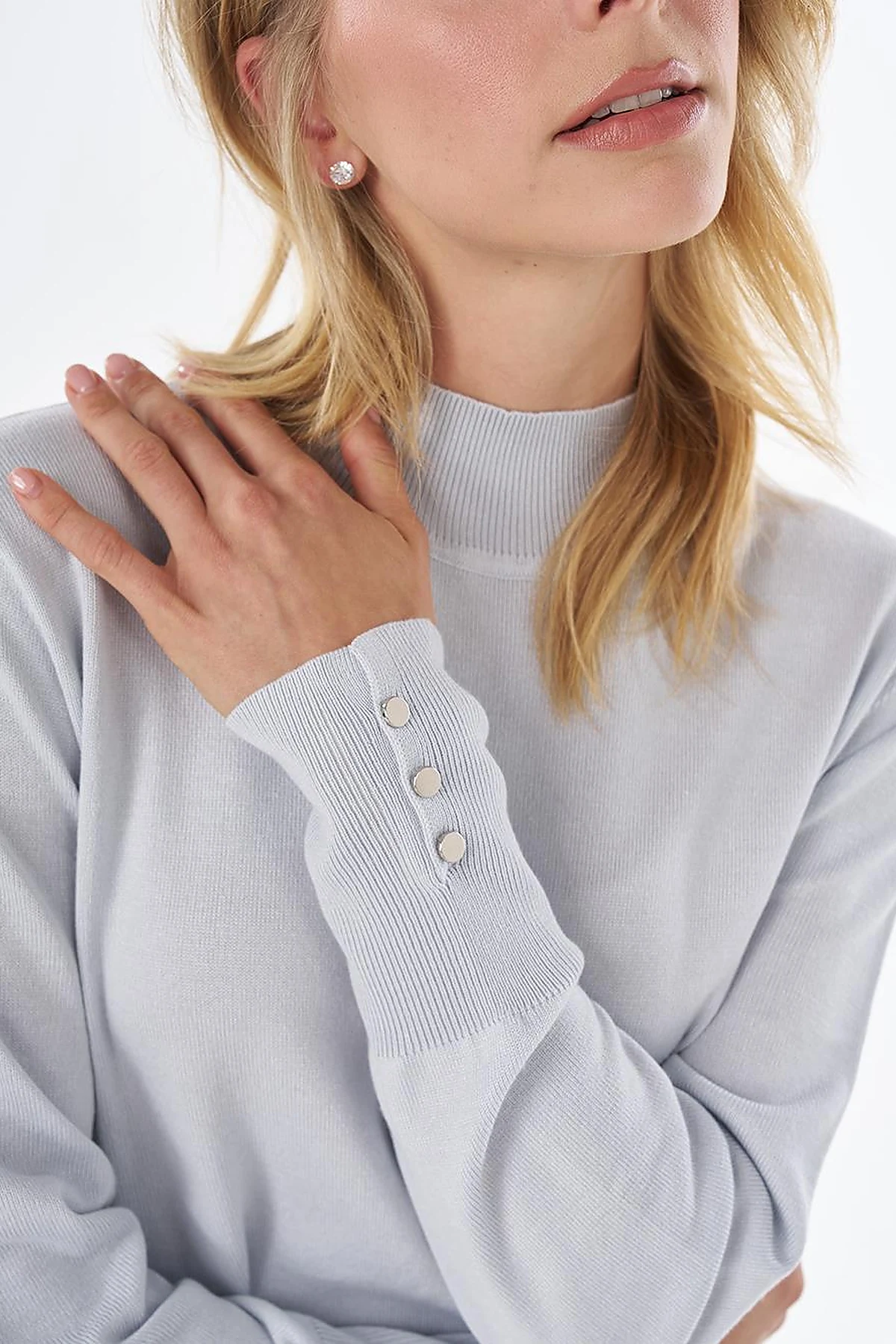 Basic Viscose Knit Sweater Light Blue