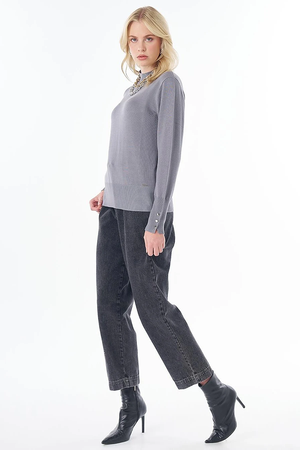 Basic Viscose Knit Sweater Gray