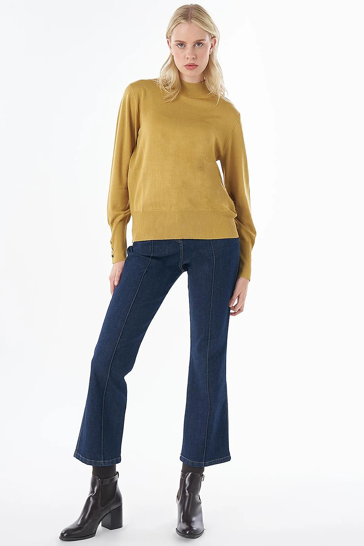 Basic Viscose Knit Sweater Mustard 
