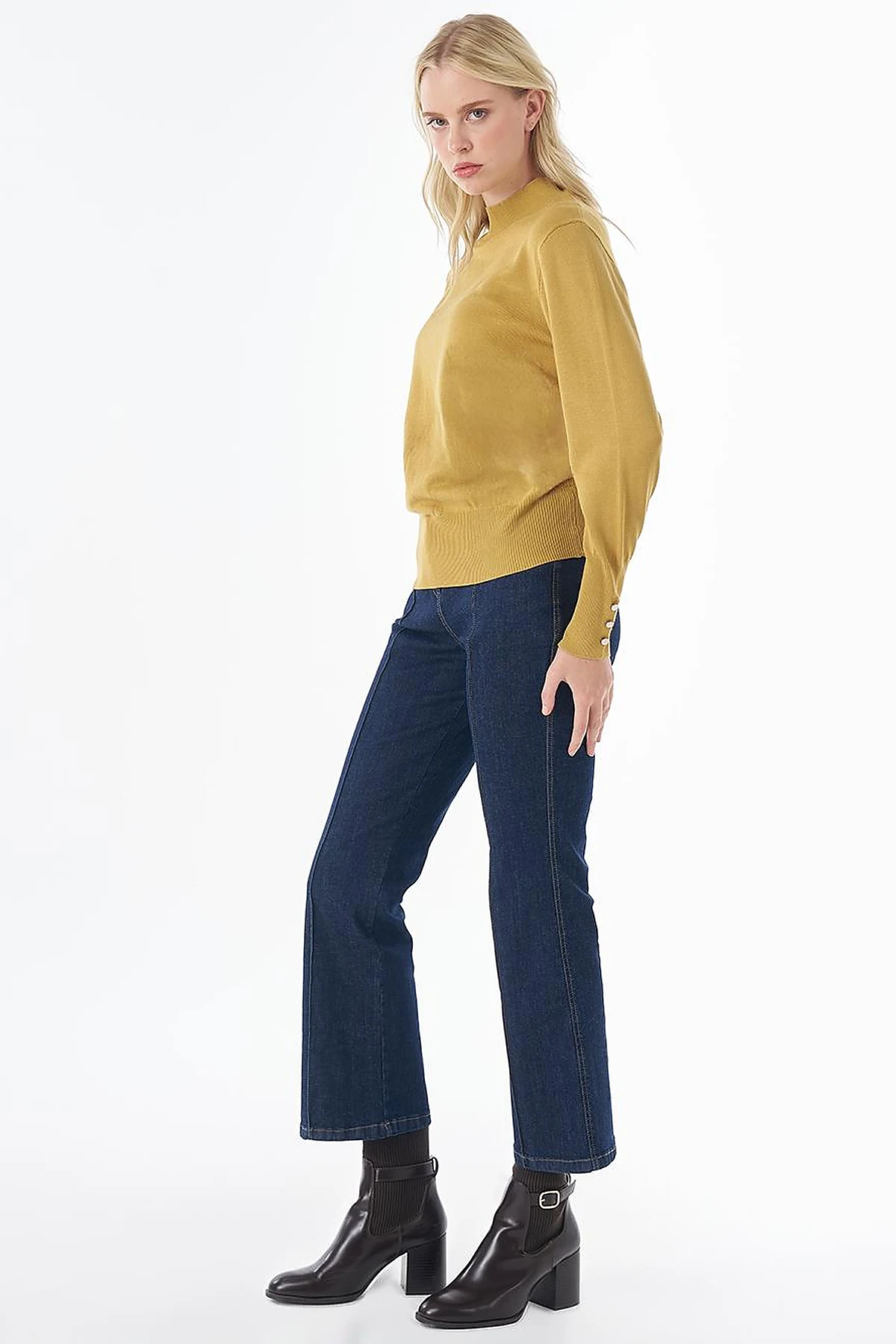 Basic Viscose Knit Sweater Mustard 
