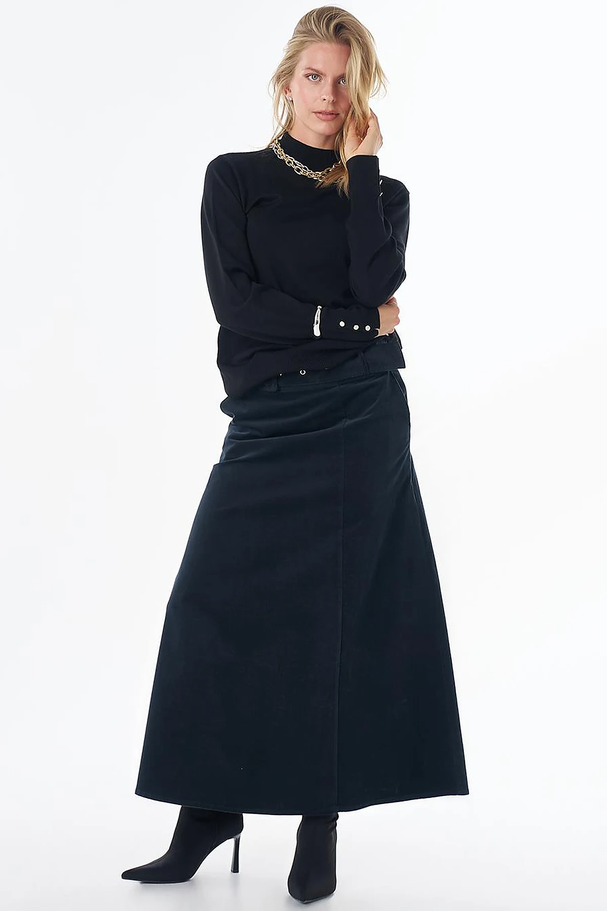 Basic Viscose Knit Sweater Black