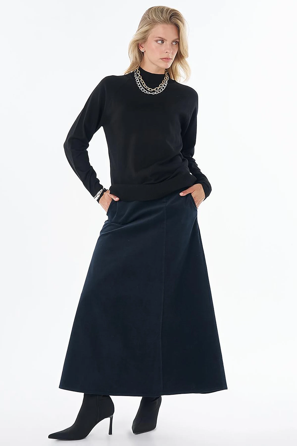 Half Turtleneck Knit Tunic Black