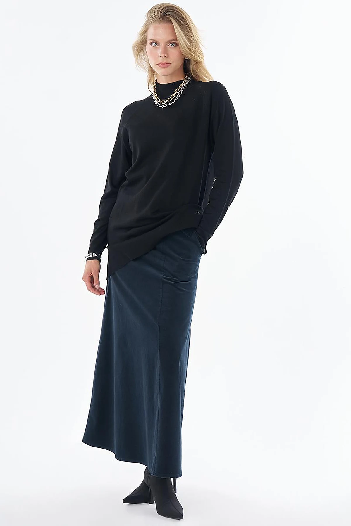 Half Turtleneck Knit Tunic Black