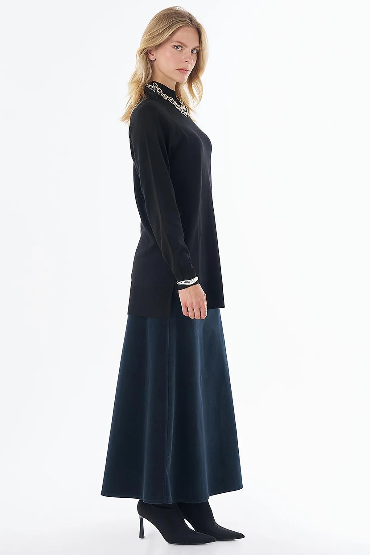Half Turtleneck Knit Tunic Black
