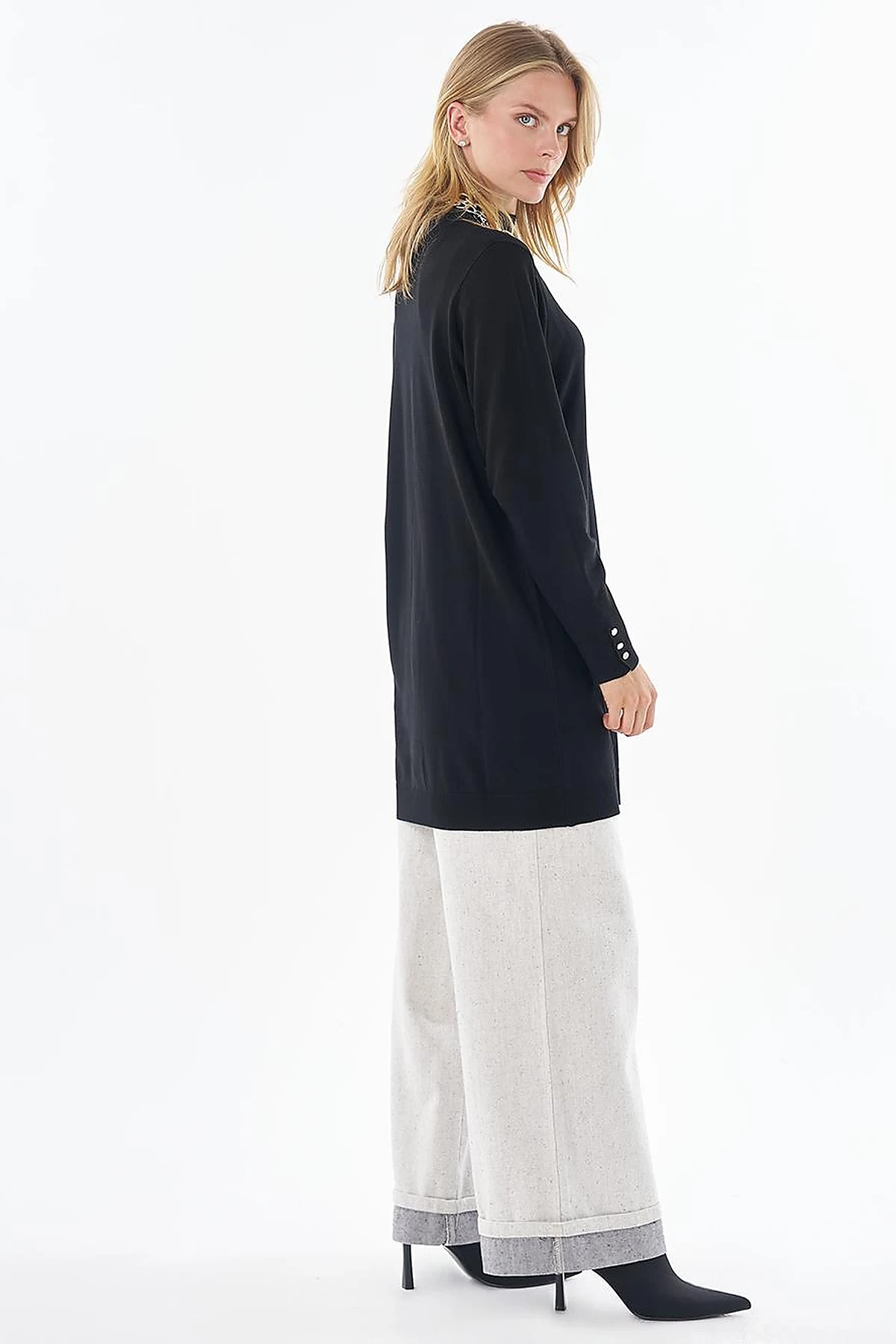 Turtleneck Basic Viscose Knit Tunic Black