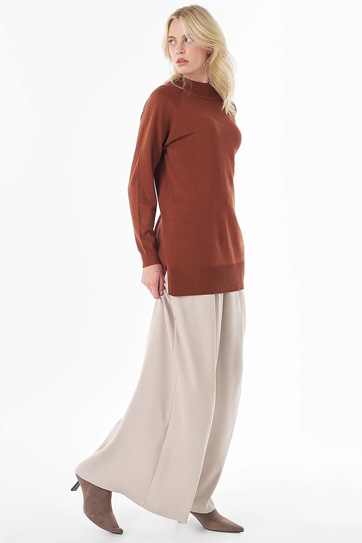 Half-Turtleneck Viscose Knit Tunic Rust Brown