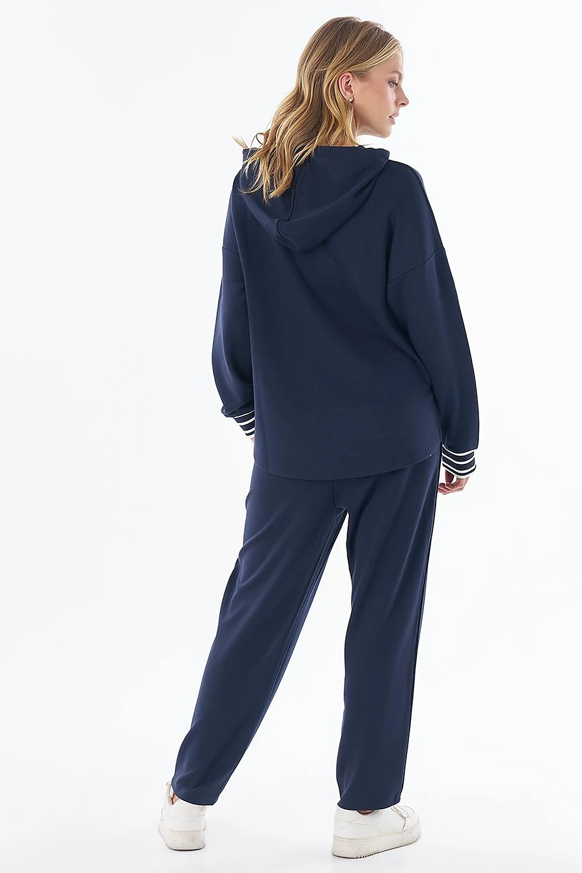 Kontrast Detaylı Sweatshirt Lacivert