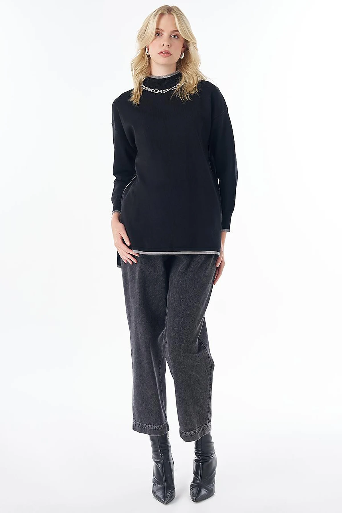 Contrast Color Knit Sweater - Black