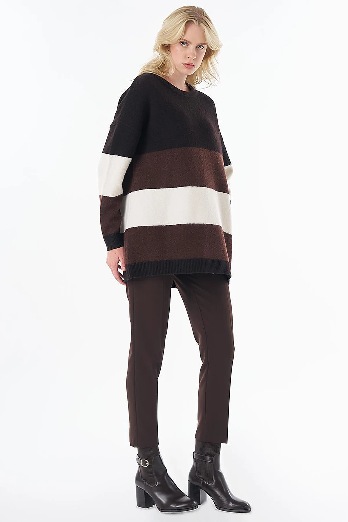 Contrast-Color Knit Tunic Brown